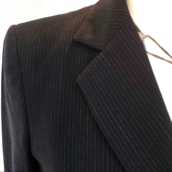 THEORY dark navy blue pinstripe 2 button blazer - Picture 2 of 8
